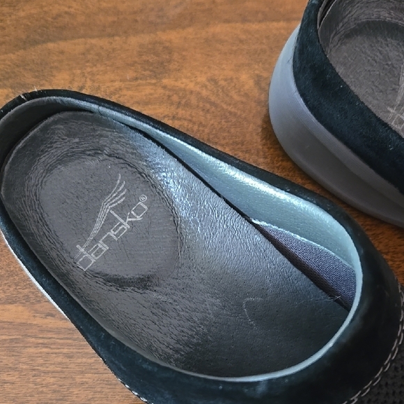 Dansko Black Mesh Slip-On Clogs - 37 - Picture 2 of 5
